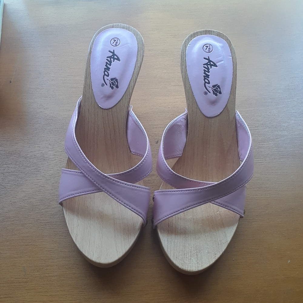 Pink Wedges